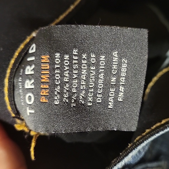 Torrid skinny Jeans - Picture 5 of 5